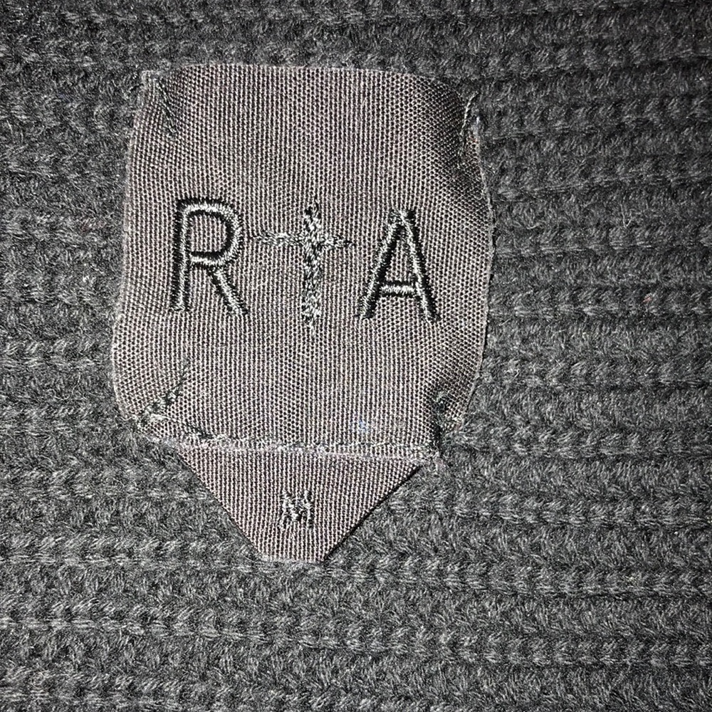 RtA knit sweater - Picture 6 of 10
